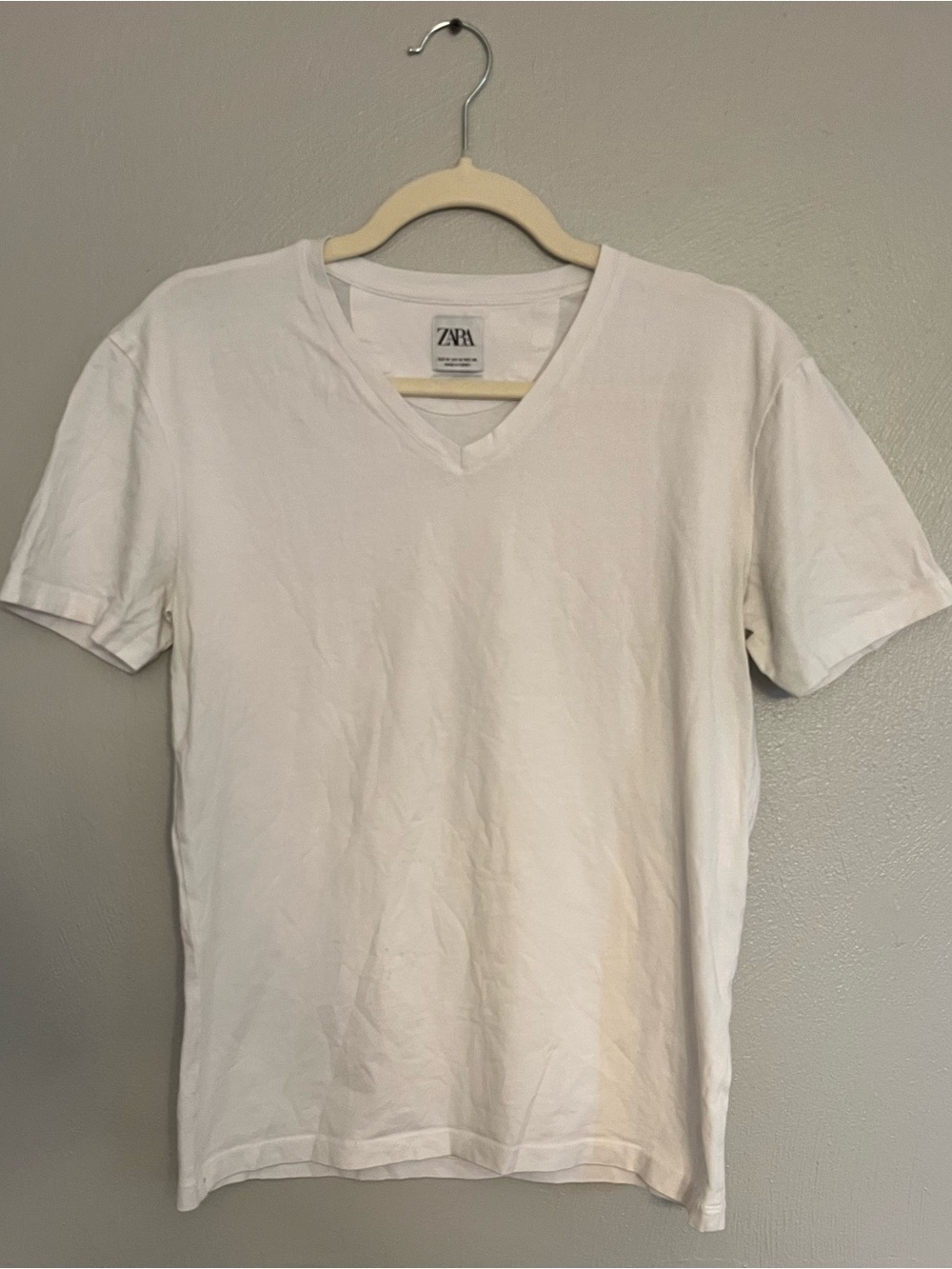 Zara White V-Neck Slim Fit Tee Medium Minimalist Basic T-Shirt